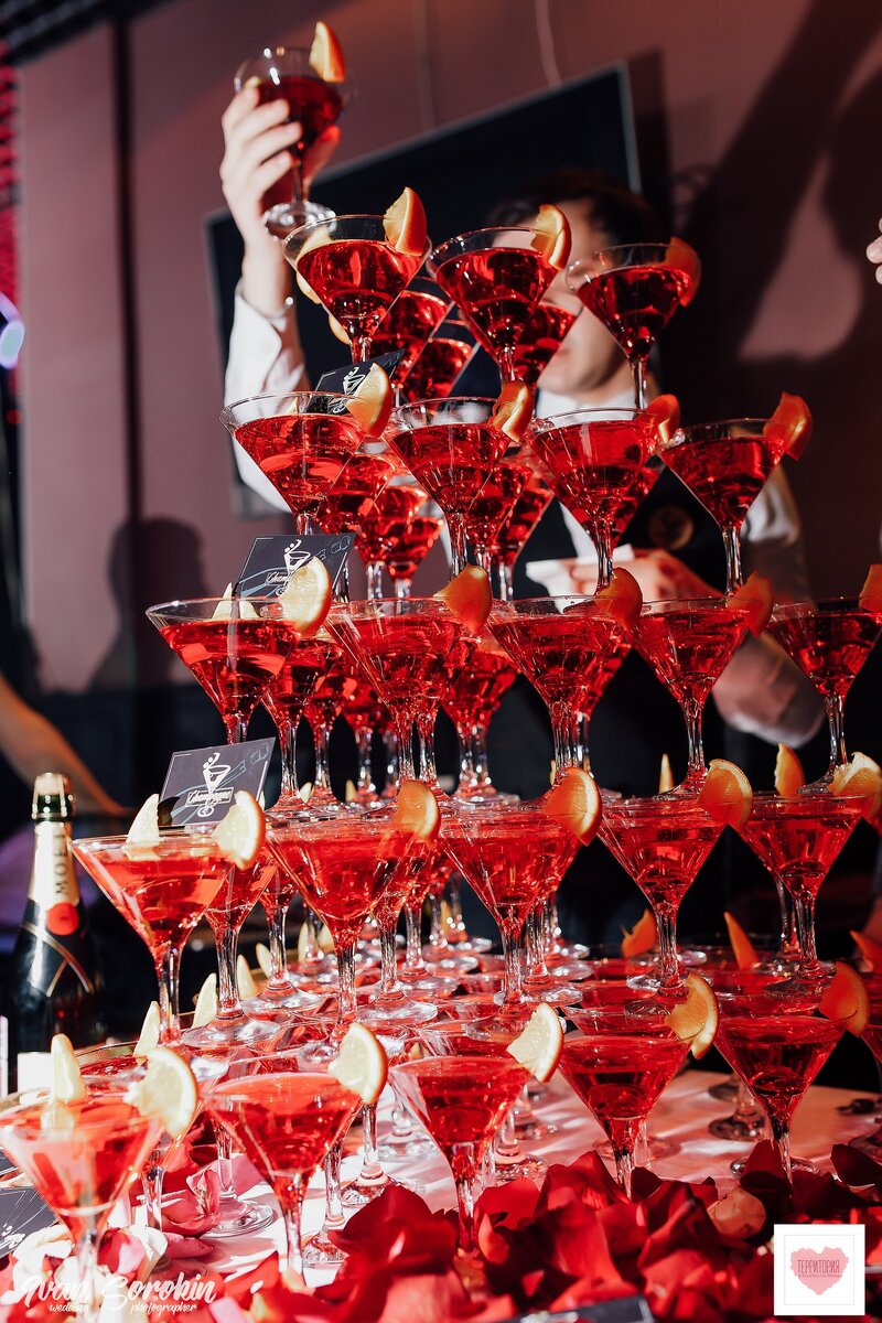 Фотограф: Иван Сорокин, фуршетный стол. Студия Decor Club на свадебном форуме 2019 г.