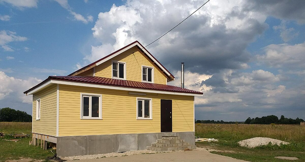 ДОМ В КЛИЩИНО, ОСЕНЬ 2018 ГОДА. ФОТО ДАНИИЛА КИСЛОВА, "ФЕРГАНА"