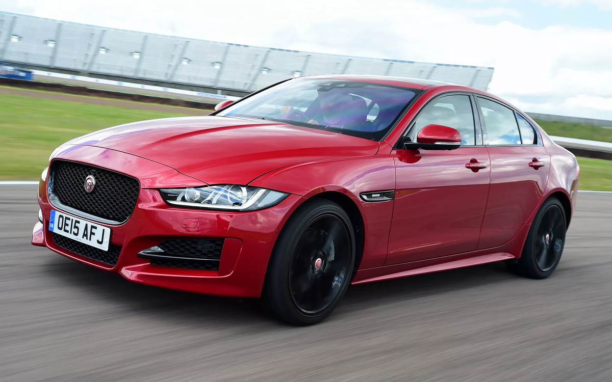 Jaguar xe r Sport. Jaguar xe 20t. Jaguar xe s 2015. Jaguar xe 2023.