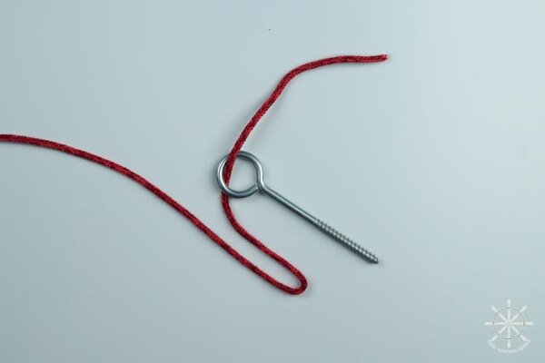 Как вязать ступенчатый узел - шаг 2