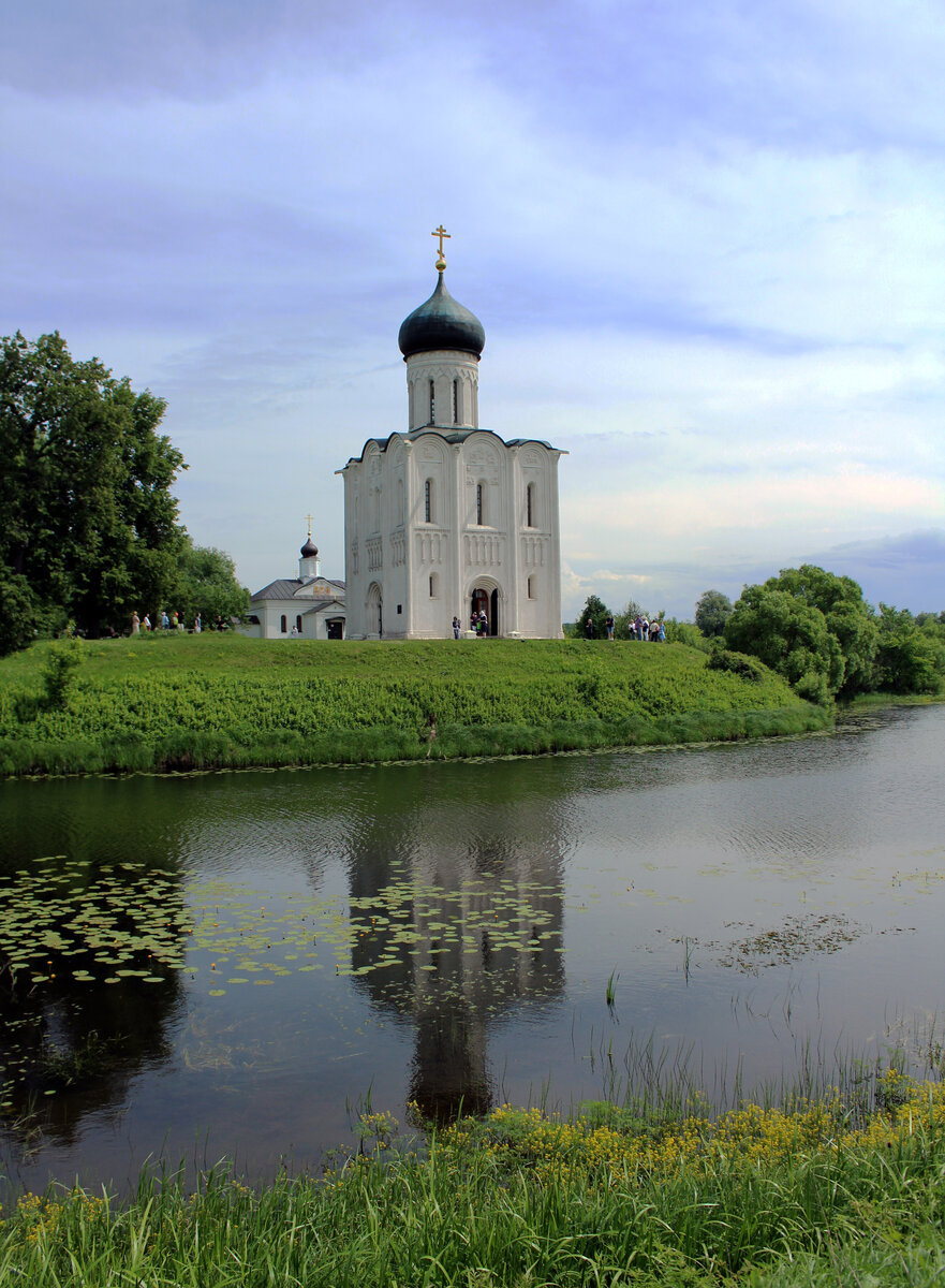 Церквь Покрова река Нерли