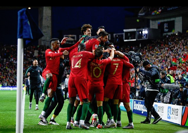 Радость выхода в финал Лиги наций. Фотография из инстаграмма Криштиану Роналду - https://www.instagram.com/p/ByV_micgFj5/ 