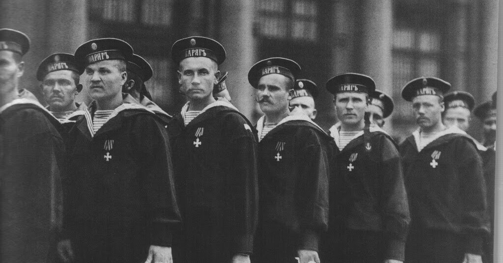 Экипаж крейсера "Варяг" в день возвращения в Санкт-Петербург