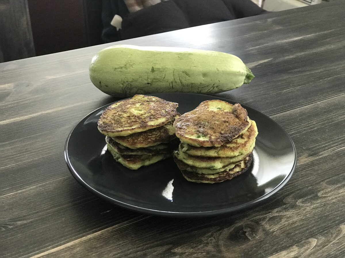 Кабачковые оладьи. Фото - Сладкий Персик