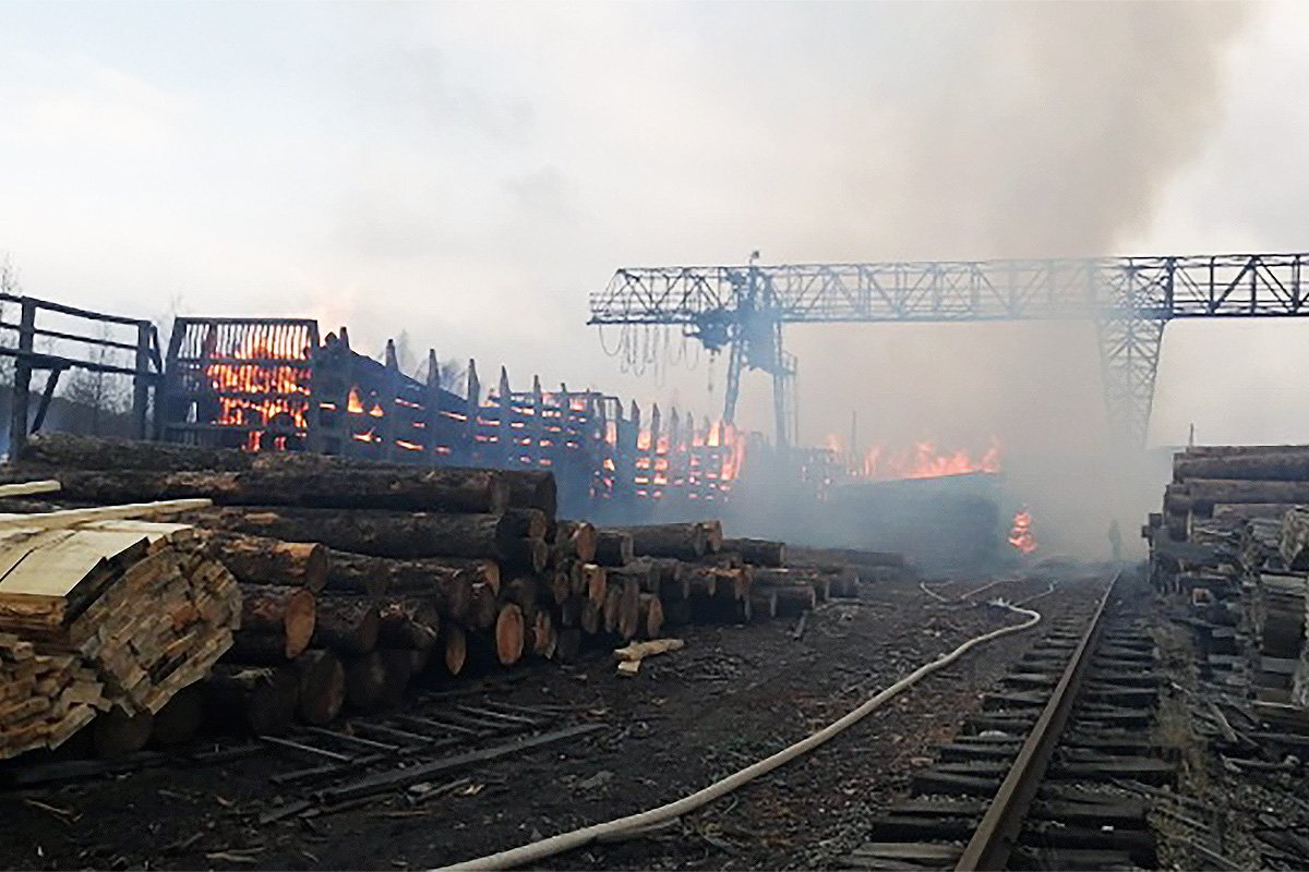 Погода в партизанском районе мана. Станция Кошурниково Красноярский край. Пожар на железнодорожной станции. Станция Мана.