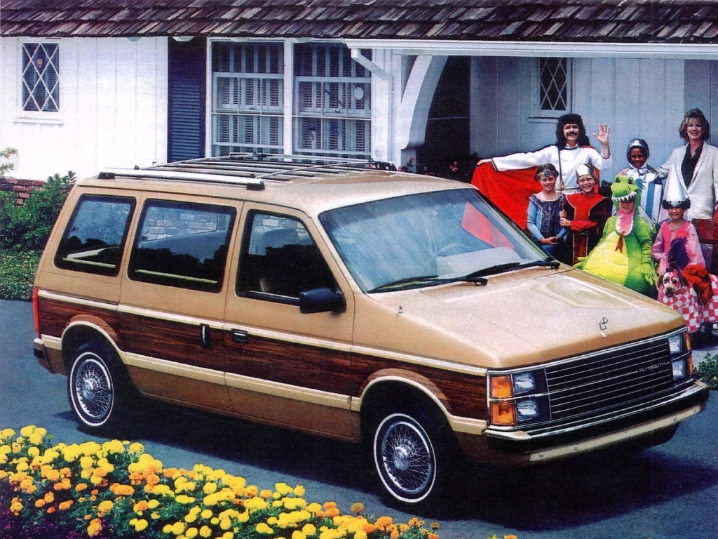 Plymouth Voyager. Фотография взята с сервиса Яндекс Картинки
