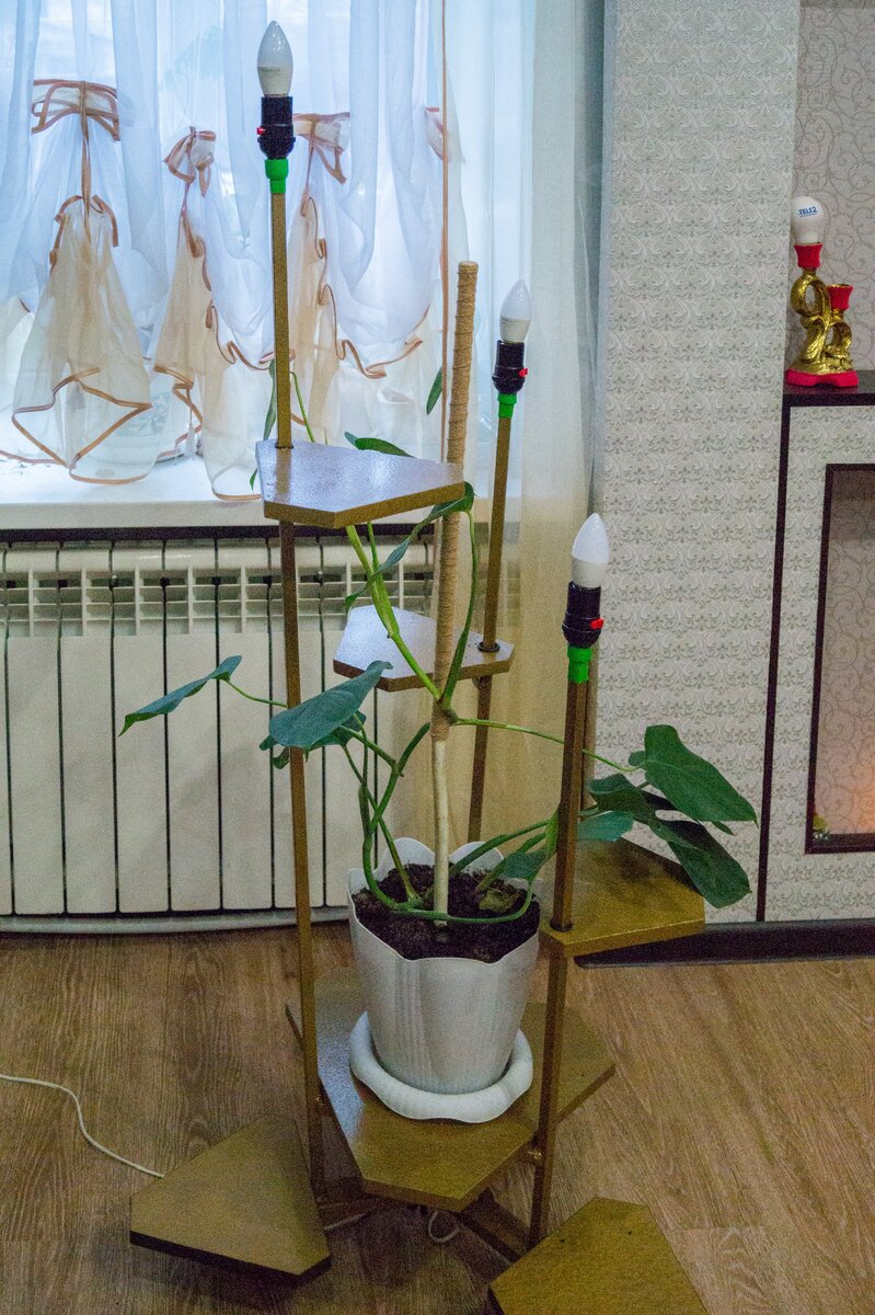 вот такая подставочка получилась...