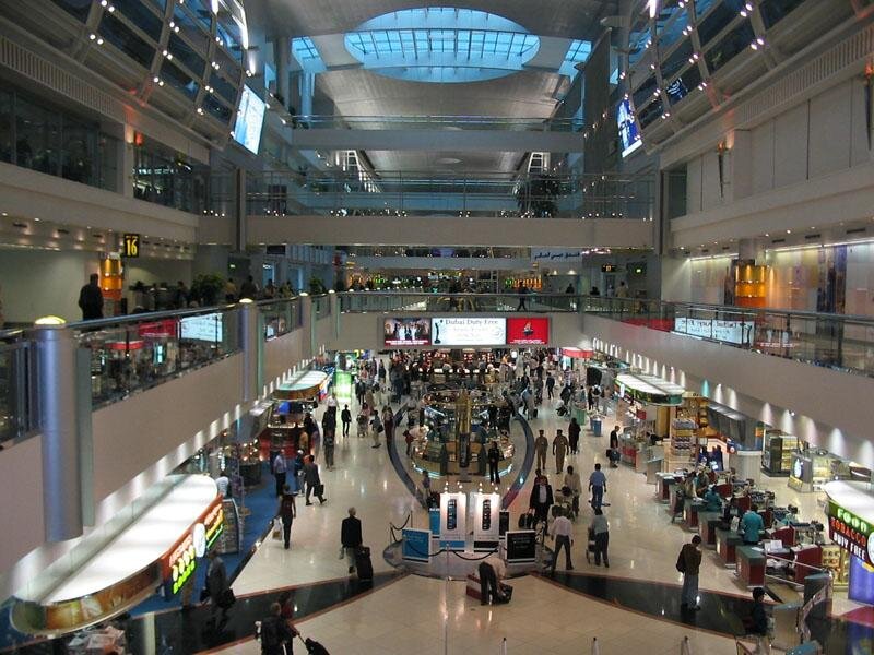 Как найти аэропорт дубай. Аэропорт Дубай DXB. DXB Terminal 3. Snoozecube в аэропорту в Дубае.