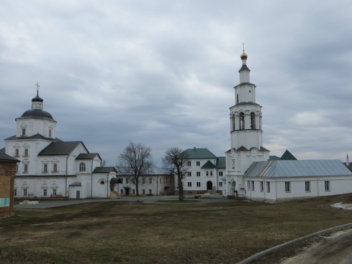 Рыльский николаевский монастырь