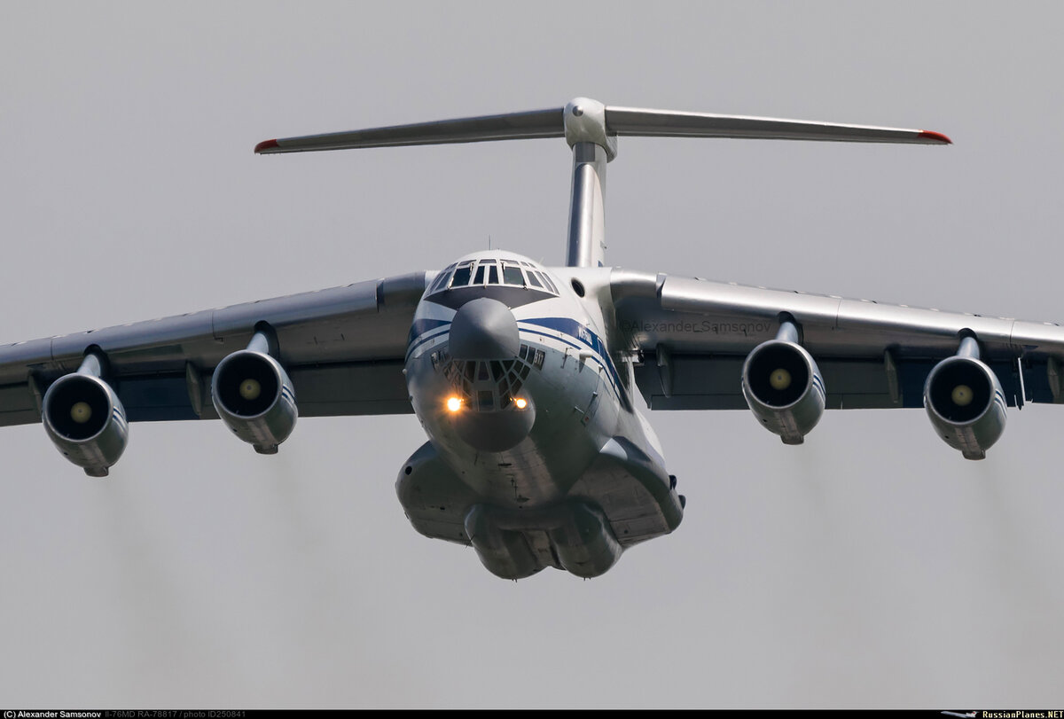 24 06 09 78817. Ил 76 взлет. методика взлета ил 76. фотография ил-76 противоракетный. ra-78817.