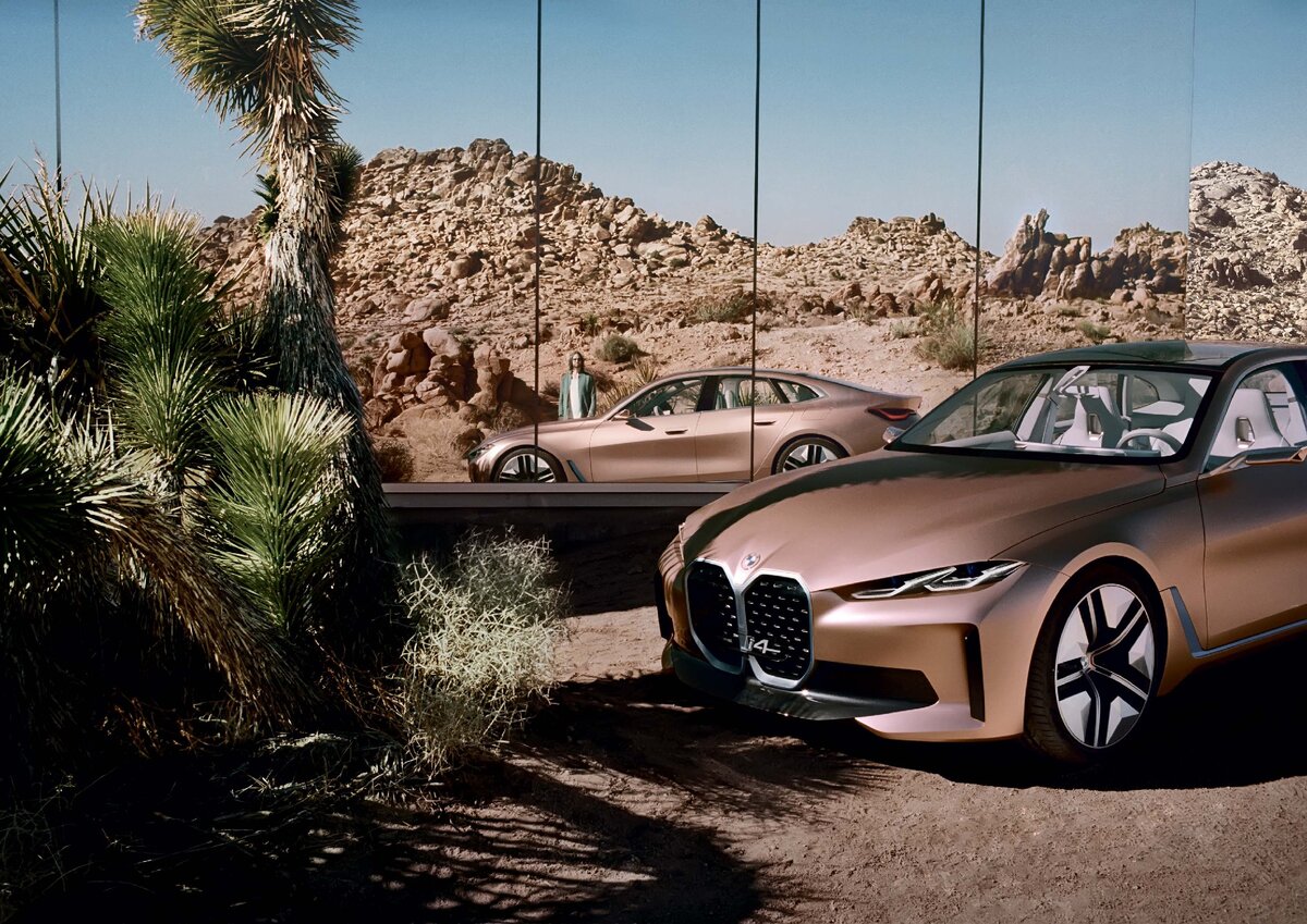 BMW i4 Concept способен ускоряться с «нуля» до «сотни» за четыре секунды, а его максимальная скорость составляет 530 км/ч. Запаса батарей емкостью 80 кВт∙ч хватит, чтобы проехать без подзарядки до 600 километров.