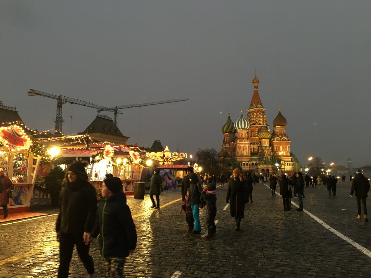 Вечерняя Красная площадь.