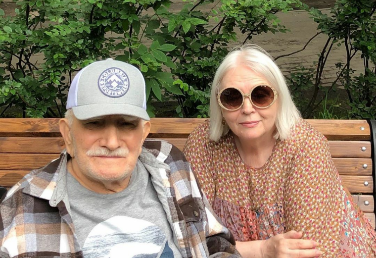 Джигарханян с женой Татьяной Власовой (фото из личного архива Степана Джигарханяна)