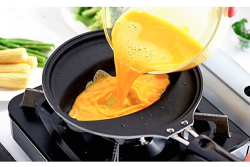 сковорода с выемкой