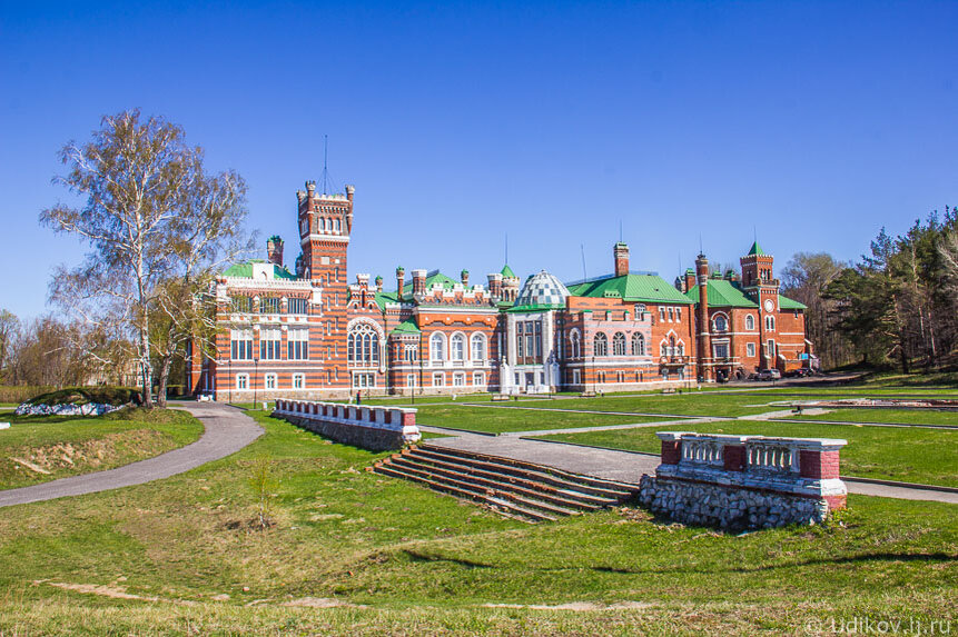 Замок шереметьева в юрино фото