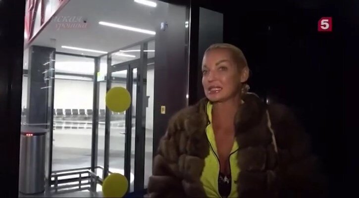 Возвращение Волочковой из отдыха на Мальдивах 