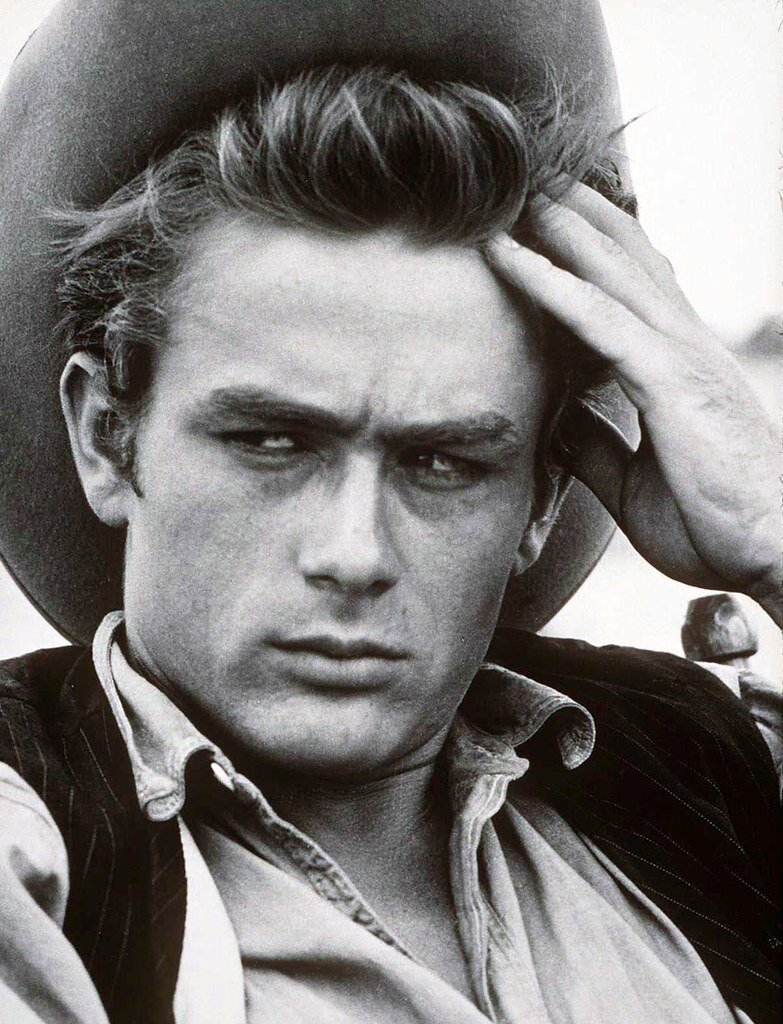 Джеймс Дин родился 8 февраля 1931 года в Марионе, штат Индиана.