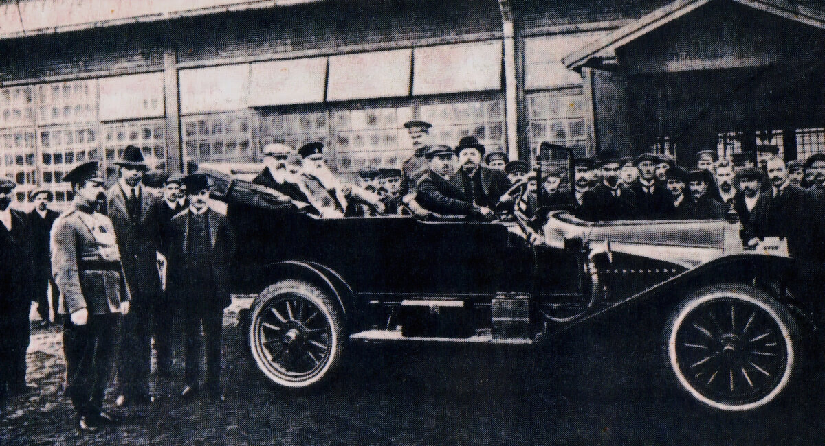 Фото из архивных источников.