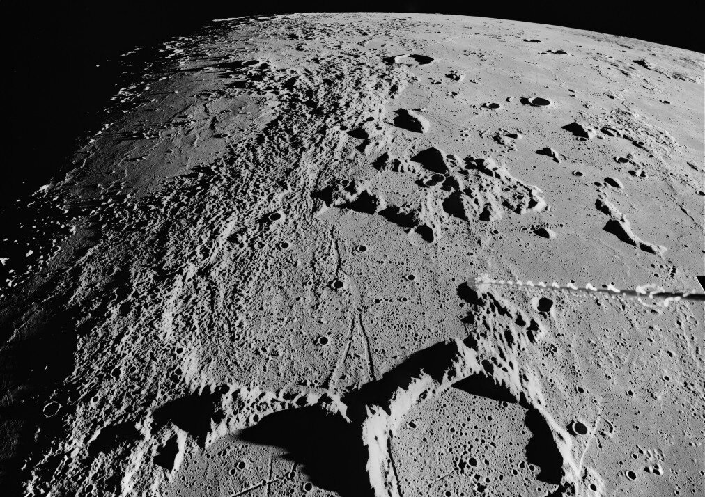  Вид на формацию Фра Мауро с высоты лунной орбиты, фото экипажа миссии "Аполлон-17" NASA