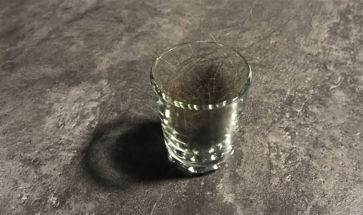 Помещаем его в нашу колбу