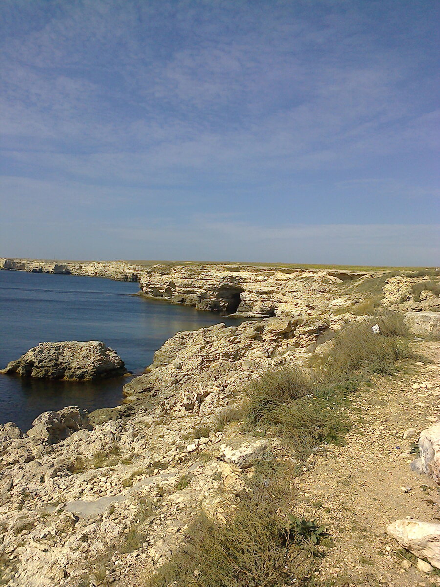 пираты 20 века грот. грот где снимали пиратов 20 века. где снимали пираты 20 века. пираты 20 века где снимали в крыму. гнилая бухта тарханкут.