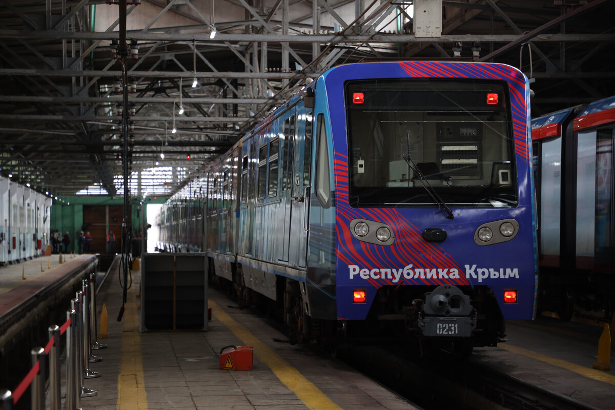 именные поезда метро русичи в московском метрополитене