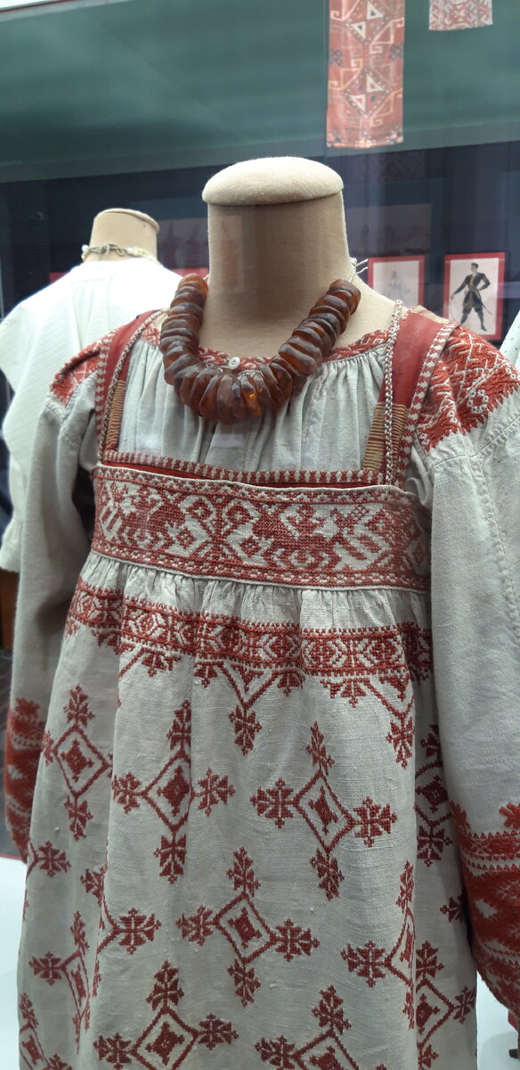 Народный костюм. Временная выставка в театральном музее им. Бахрушина. Фото Юлии Александровой