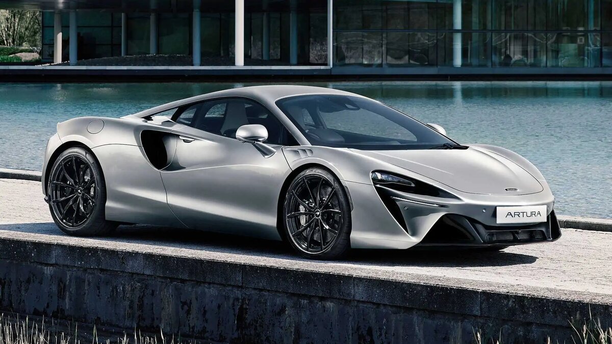 Юбилейный McLaren Atura 