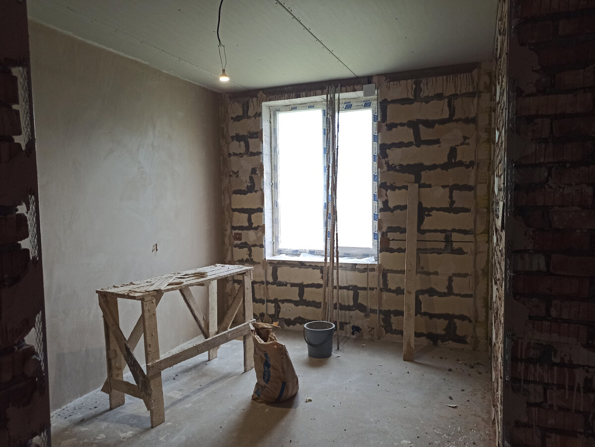 Первая стена готова. Фото автора
