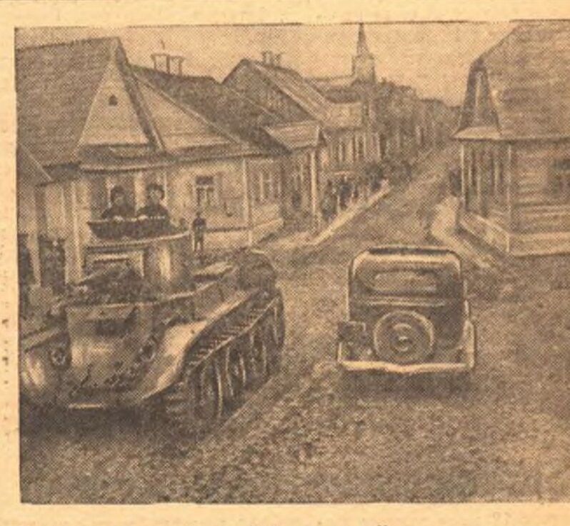 Танкисты Красной Армии на одной из улиц города Ракова (Западная Белоруссия).Фото-клише ТАСС.