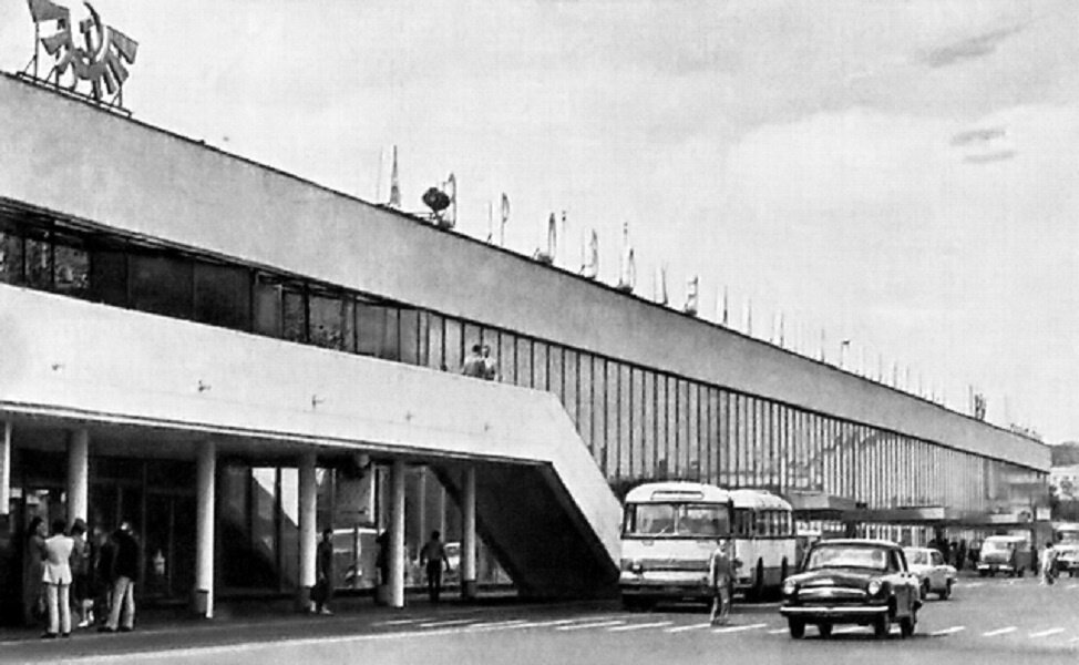 Первый аэродром в Москве