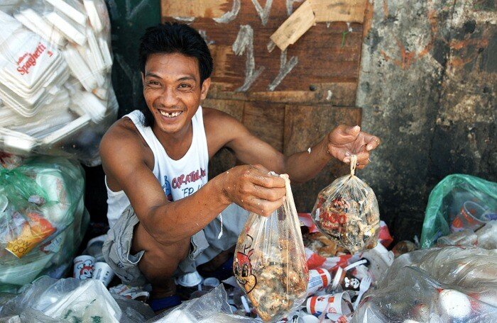 На пакете как раз логотип этого популярного фастфуда. 