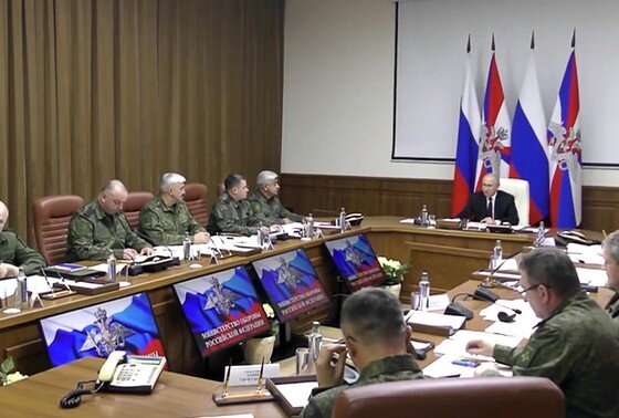    Президент РФ Владимир Путин проводит совещание в штабе группировки СВО в Ростове-на-Дону