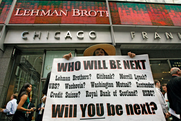 Протестующие перед банком Lehman Brothers 
Источник: sqtermpaperoqba.andradexcobain.com 