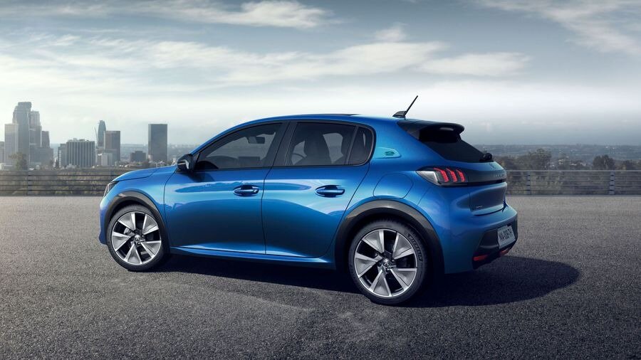 Peugeot 208 2019 года