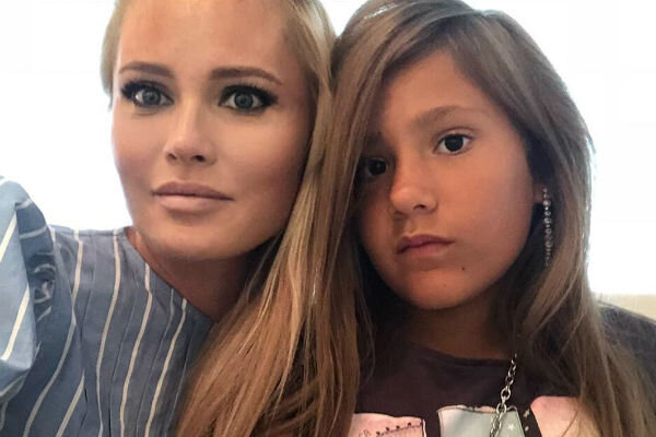 Источник фото: Клео.Ру
На фото: Дана Борисова с дочерью.