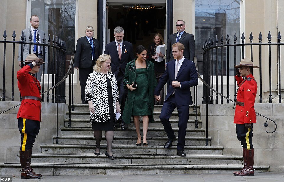 Меган и Гарри сегодня в доме Канады в Лондоне. 