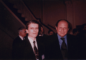 С послом Аргентины в США Диего Рамиро Гиларом