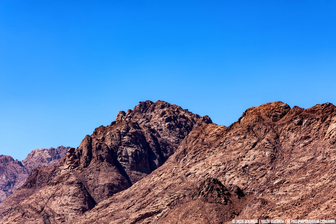 Одна из гор на Синае. Возможно тут Моисей получил свои Заповеди