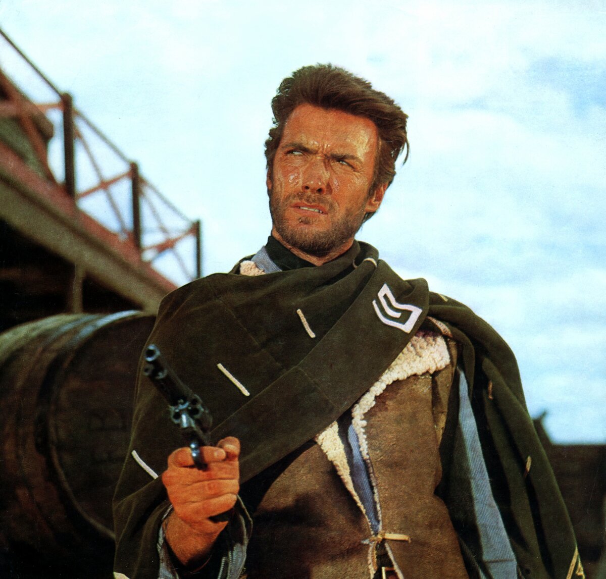 Клинт Иствуд. Благодаря долларовой трилогии Леоне он уже вошел в историю жанра. Но и более поздние его фильмы хороши. Достаточно назвать "Непрощенный".