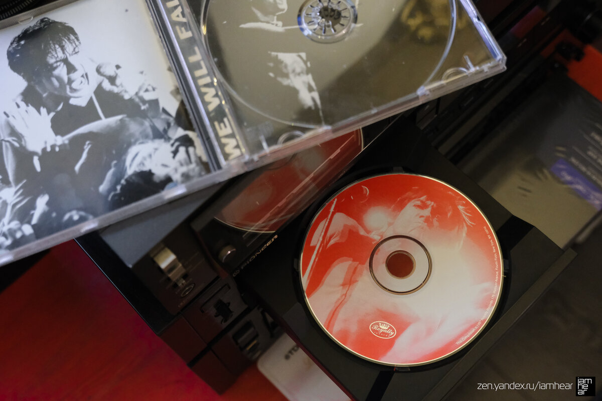 Почему винил. Св лучшее CD. Почему с винила звук лучше. Где лучше звук на виниле или цифровом носителе. Как звучит пластинка 13 наоборот