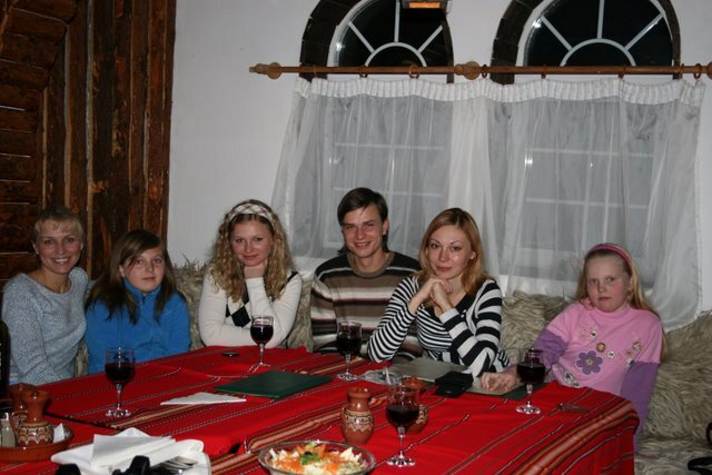 В большой компании всегда найдется тот, кто утратит бдительность...