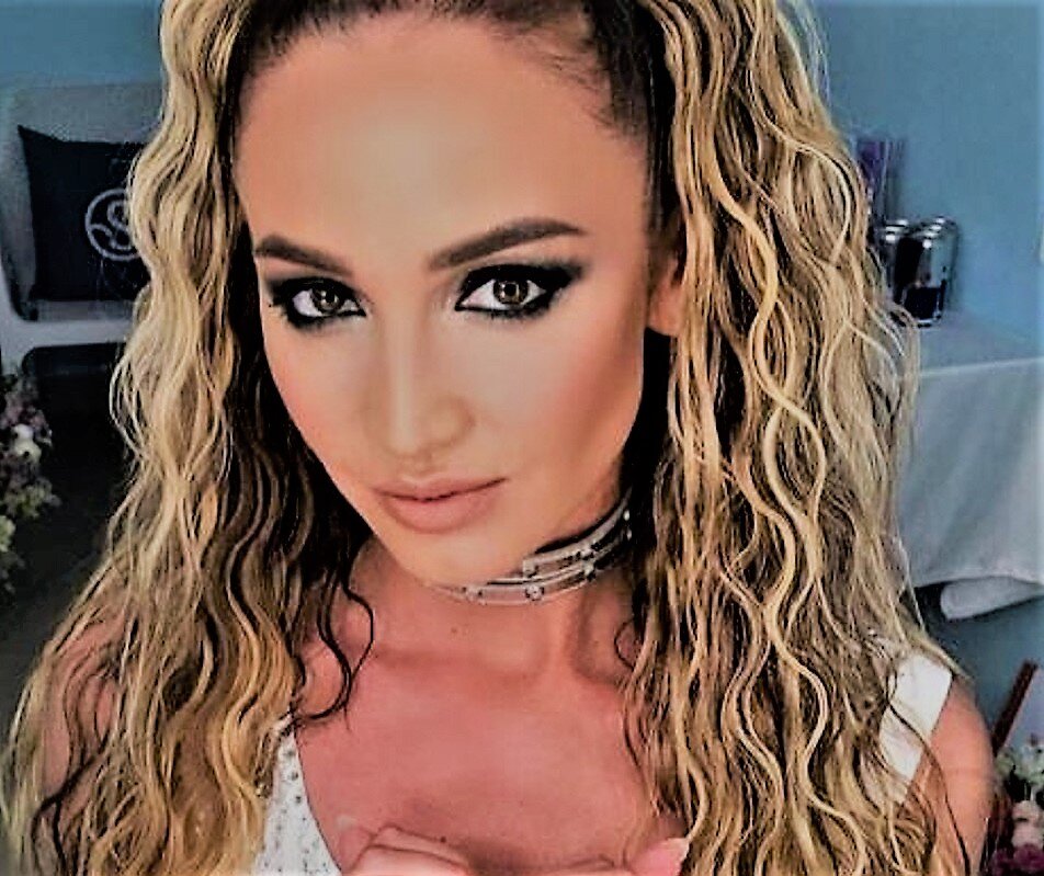 Ольга Бузова.