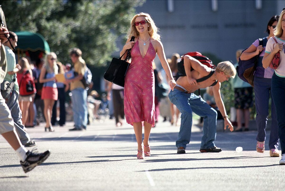 Кадр из фильма "Блондинка в законе", 2001 г.