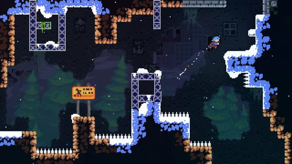 По снежным лабиринтам подножья горы.