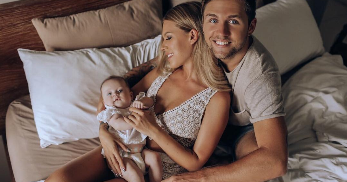 Рита Дакота с бывшим мужем и дочкой 