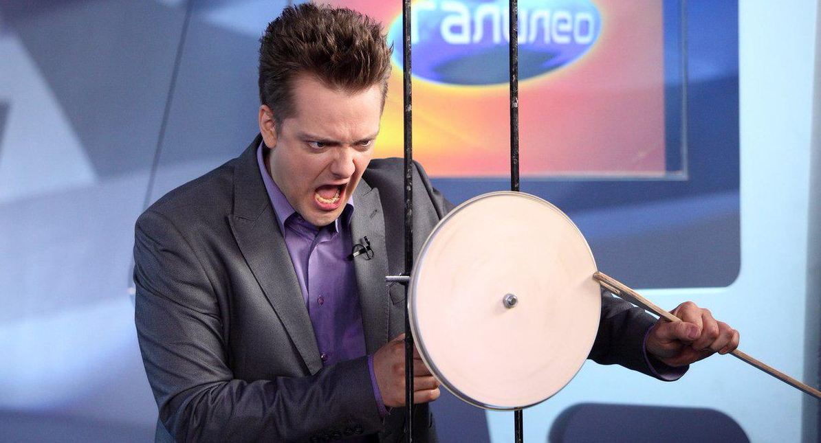 Александр Пушной, ведущий программы (фрагмент из выпуска)