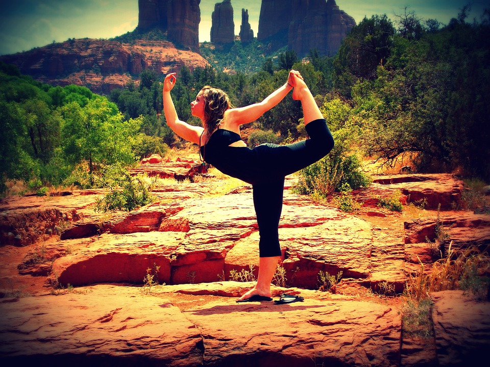 https://pixabay.com/photos/balance-yoga-pose-dancer-rocks-224644/