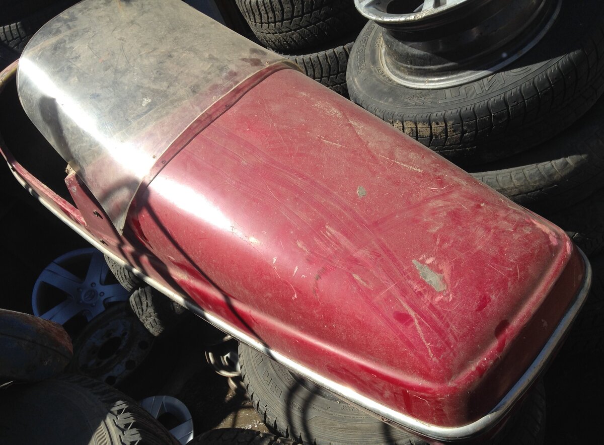 Фото с просторов интернета для общего понимания . Сфоткать имеющуюся не получилось т.к. в гараже темно. 