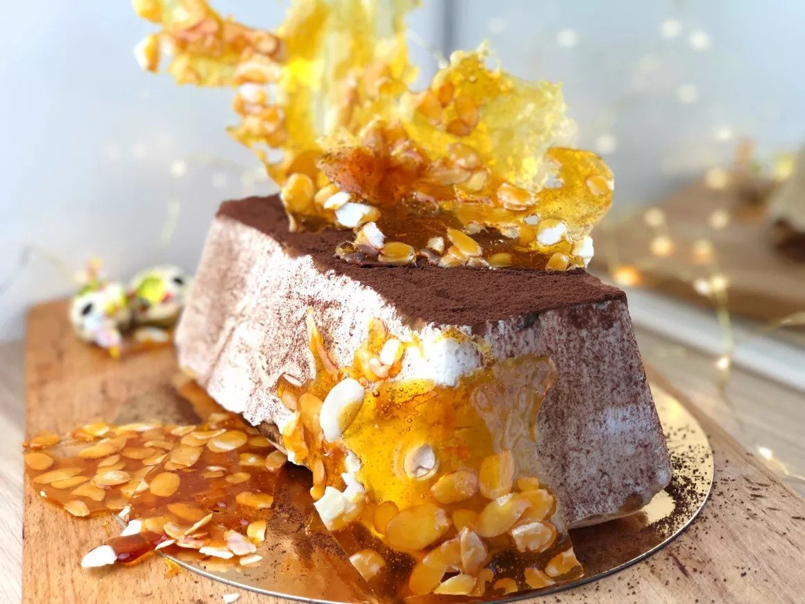 Мороженое «Тирамису» с ореховой карамелью